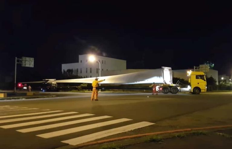 Vestas wind turbine transportation and installation